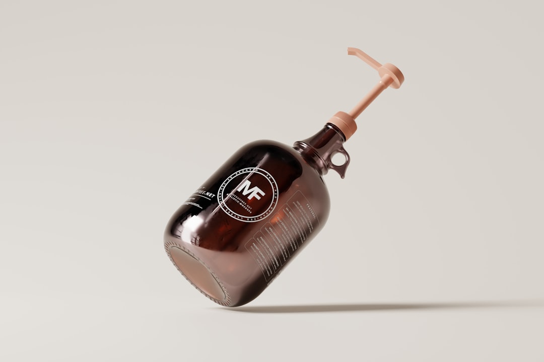 Baharatlı Yağlarla Pratik Salata Sosları - infused oil bottle
