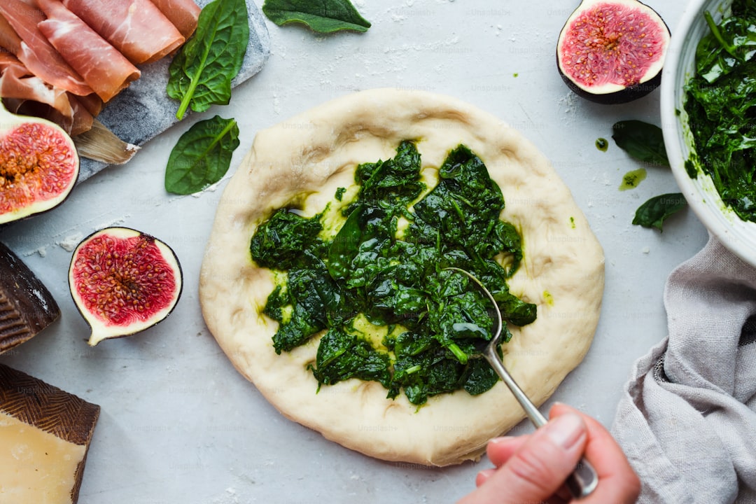 Gurme Yemeğinizi Biberli Zeytinyağıyla Büyüleyin - pizza with spicy olive oil