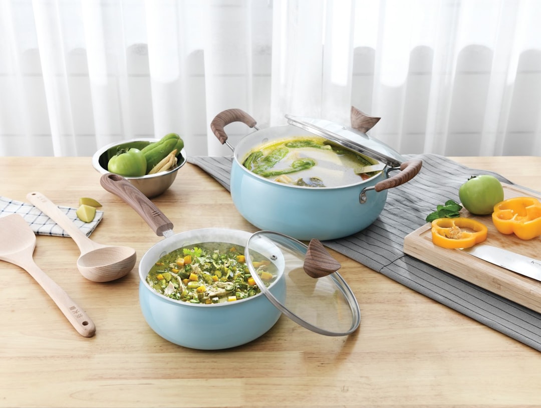 Kekik Aromalı Yağla Taze Nane Salatası