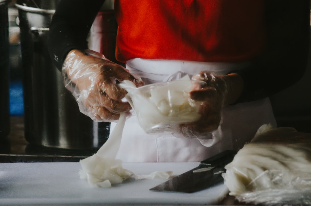 Kekik Aromalı Yağla Taze Nane Salatası - kekik aromalı yağ