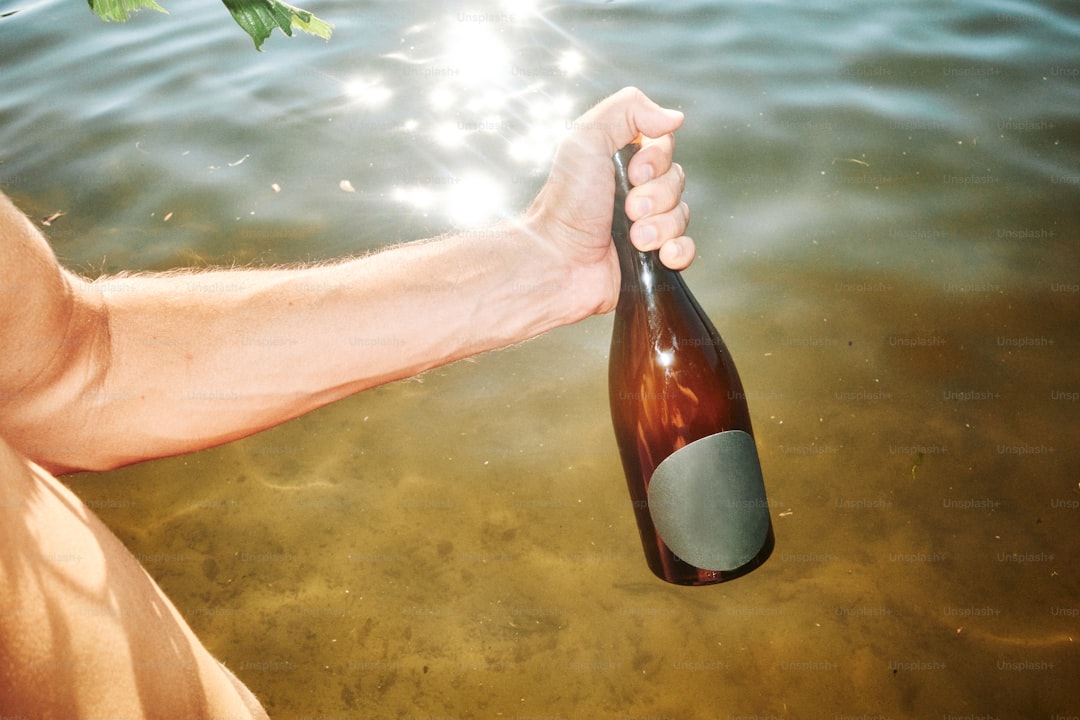 Riviera Yağı ile Süt Ürünleri Olmadan Tatlı Pişirme - riviera oil bottle