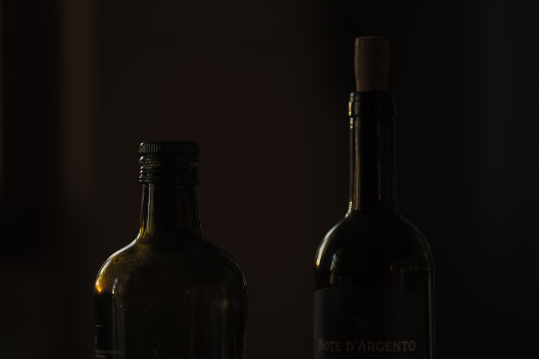 Riviera Zeytinyağının Sağlıklı Faydaları - olive oil bottle