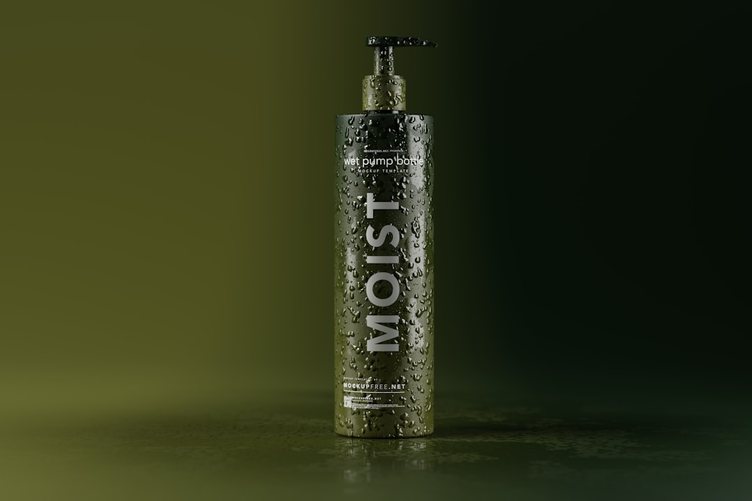 Zeytin ve Zeytinyağlı Ürünlerde Etkileyici Sunum Teknikleri - olive oil bottle