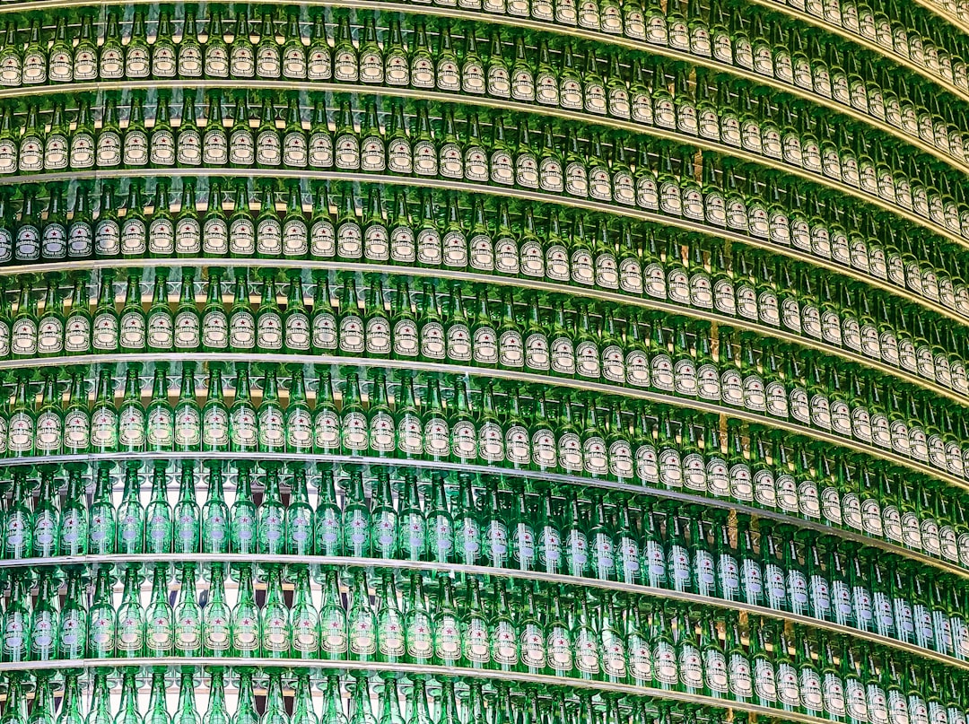 Zeytinyağı Keşifinde Renkli Tadım Serisi - olive oil bottles